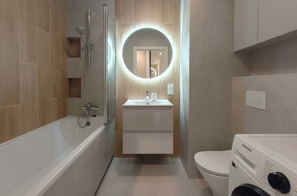 Comfort Apartment, Balcony, Courtyard View | Bathroom