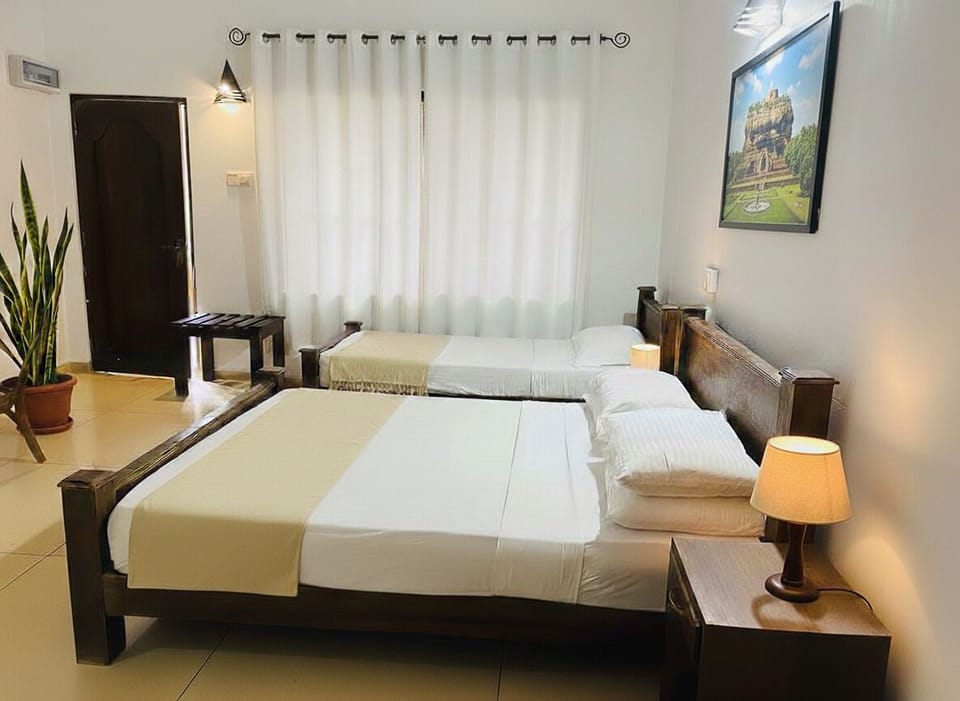 Deluxe Double or Twin Room, Balcony, Garden View | Desk, iron/ironing board, free WiFi