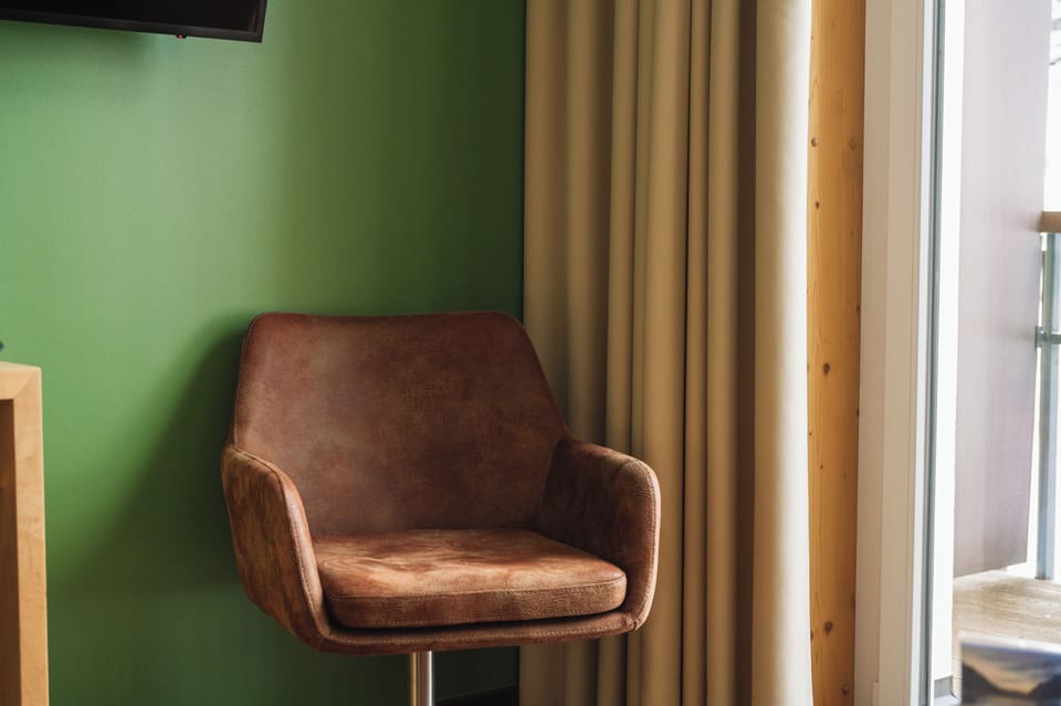 Comfort Double Room, Balcony, Mountain View | Minibar, in-room safe, desk, laptop workspace