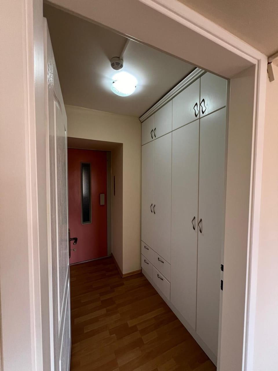 Comfort Double Room | In-room safe, desk, free WiFi, bed sheets