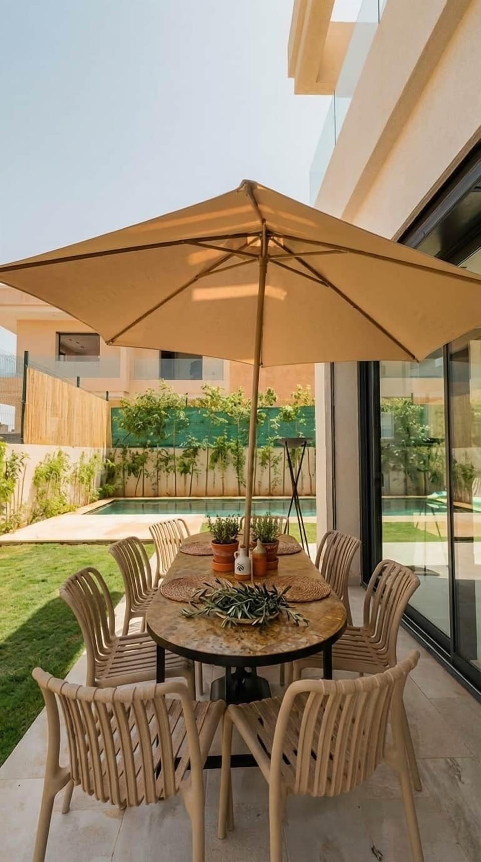 Luxury Outdoor Patio With Pool-3