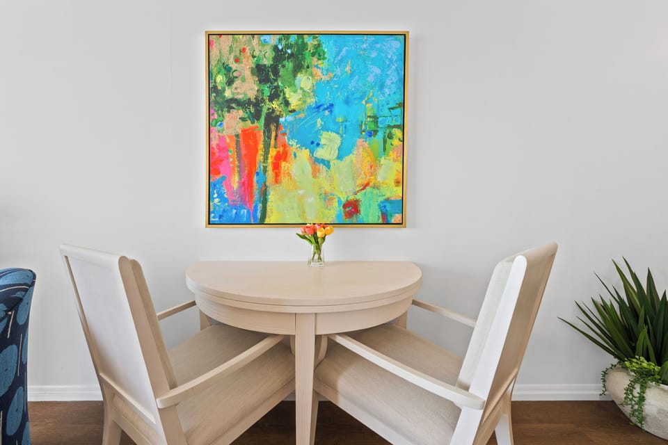 Signature Condo, 1 Bedroom, Beach View, Beachfront | In-room dining