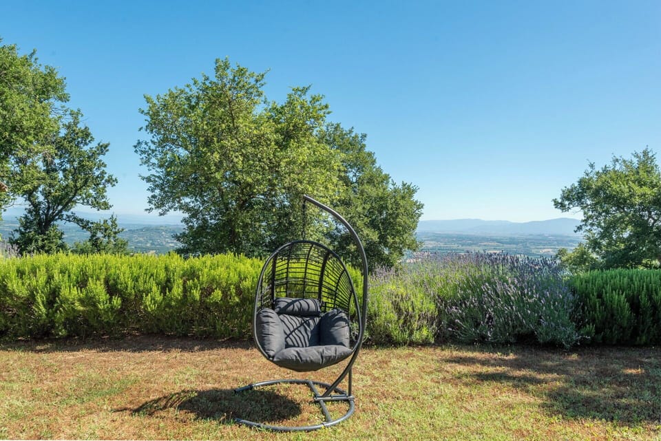 Furniture, Outdoor Furniture, Chair, Garden, Groundcover, Shade, Lawn, Natural Material, Park, Yard