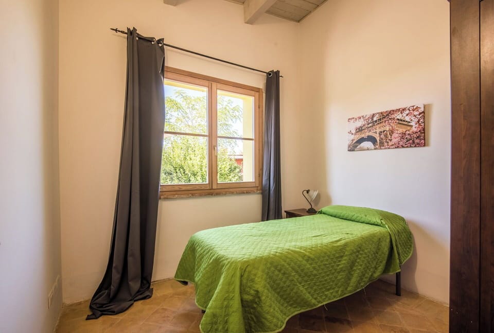 Interior Design, Wall, Flooring, Floor, Wood, Bedroom, Furniture, Bed, Ceiling, Room