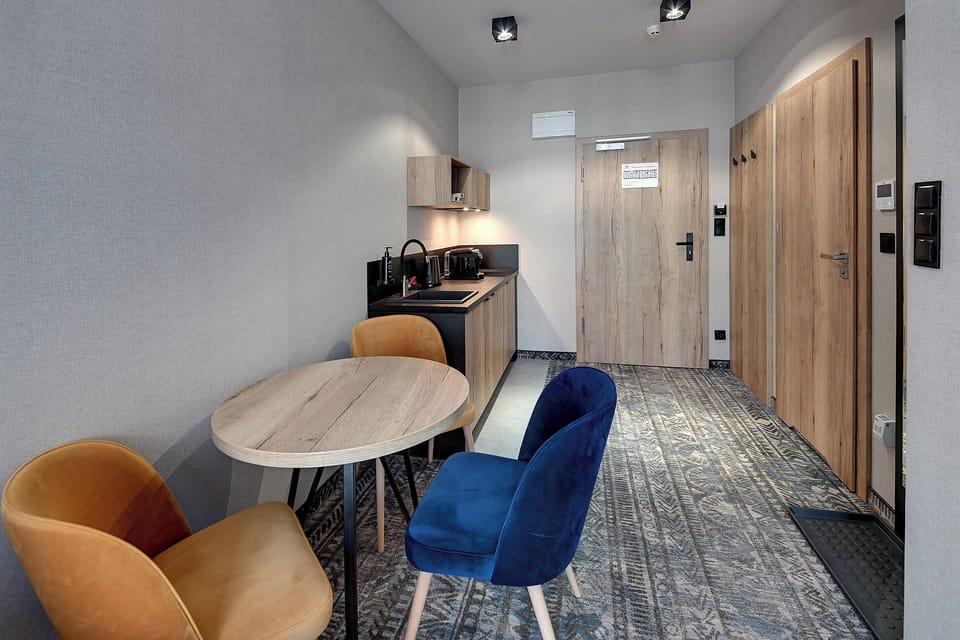 Apartment, Balcony | Private kitchenette | Coffee/tea maker, electric kettle