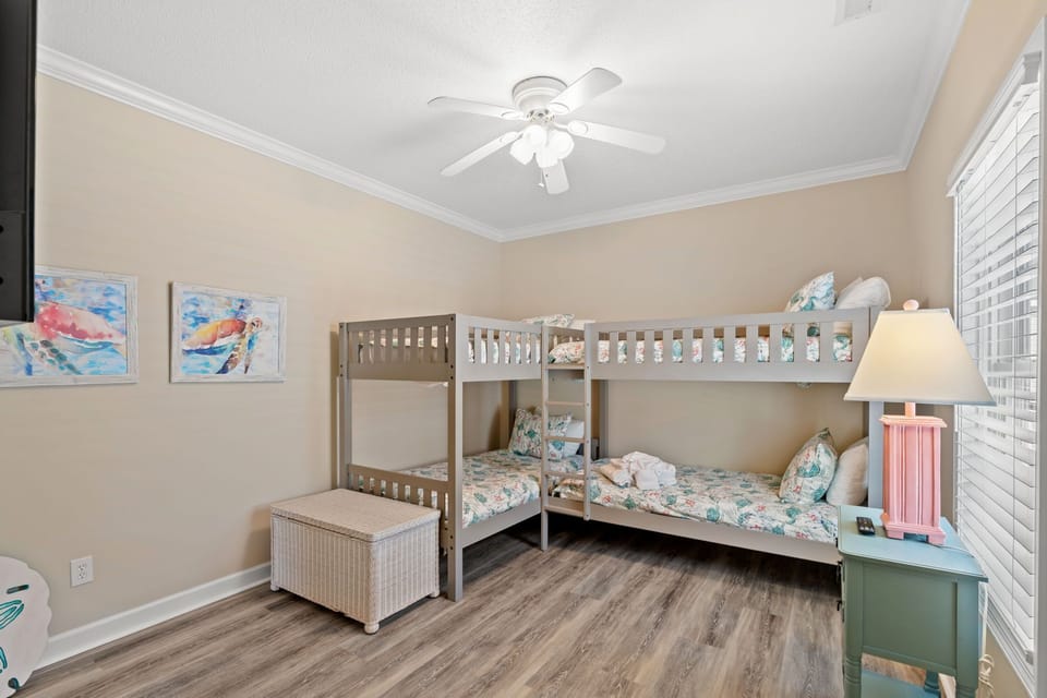 4th Bedroom w/4 Twins