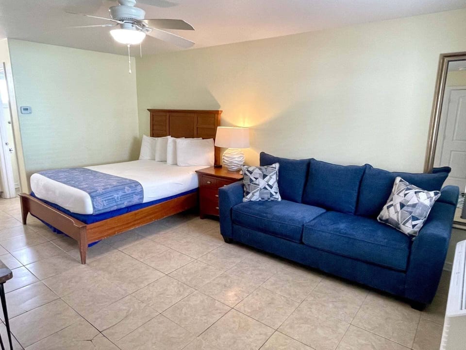 Condo, 1 Bedroom | 1 bedroom, WiFi (free)