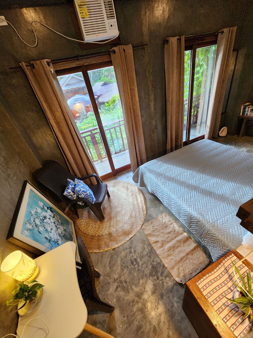 Deluxe Double Room, 1 Queen Bed, Air conditioning, Partial Sea View | Free WiFi