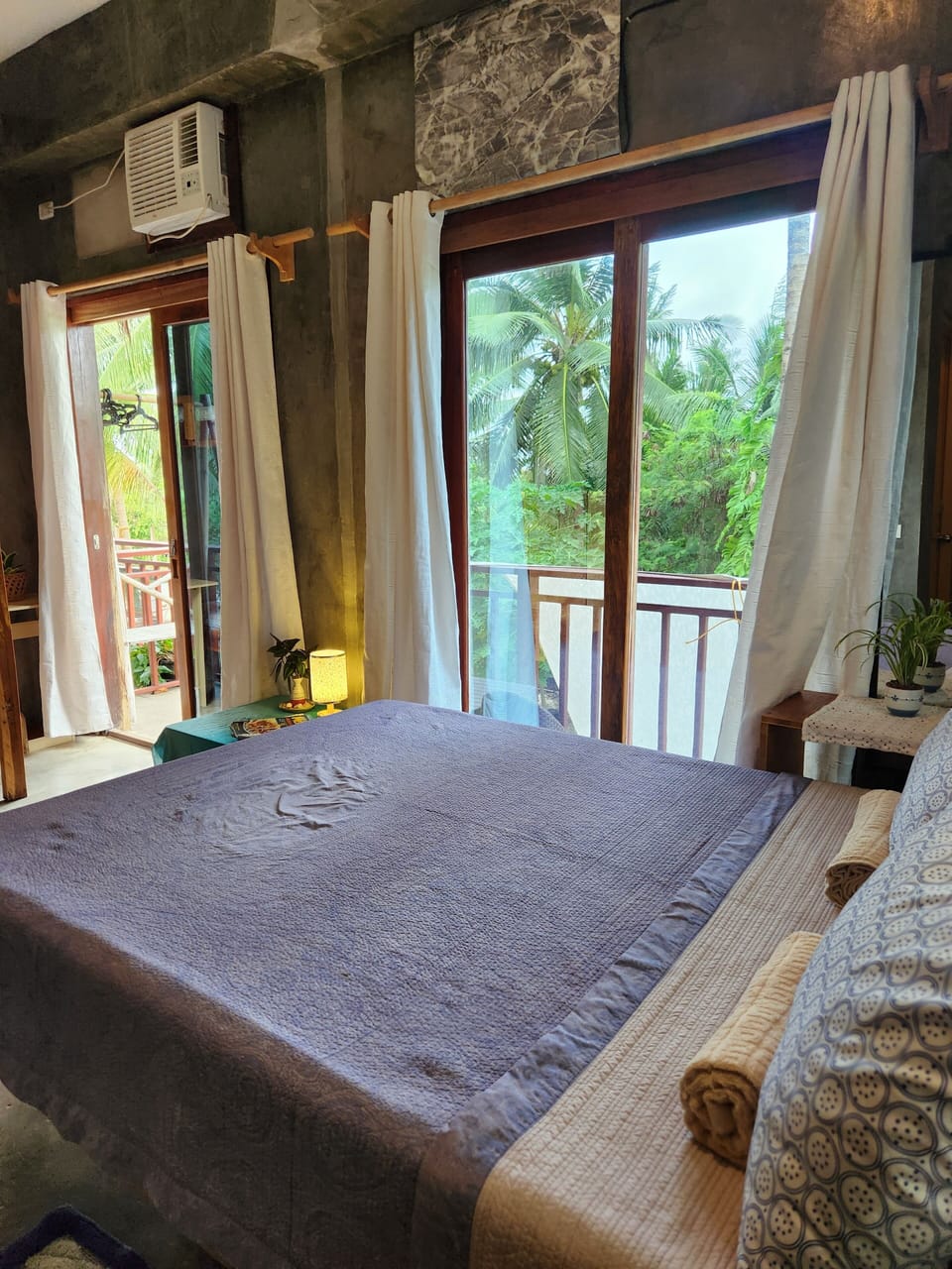 Deluxe Double Room, 1 Queen Bed, Air conditioning, Partial Sea View | Free WiFi