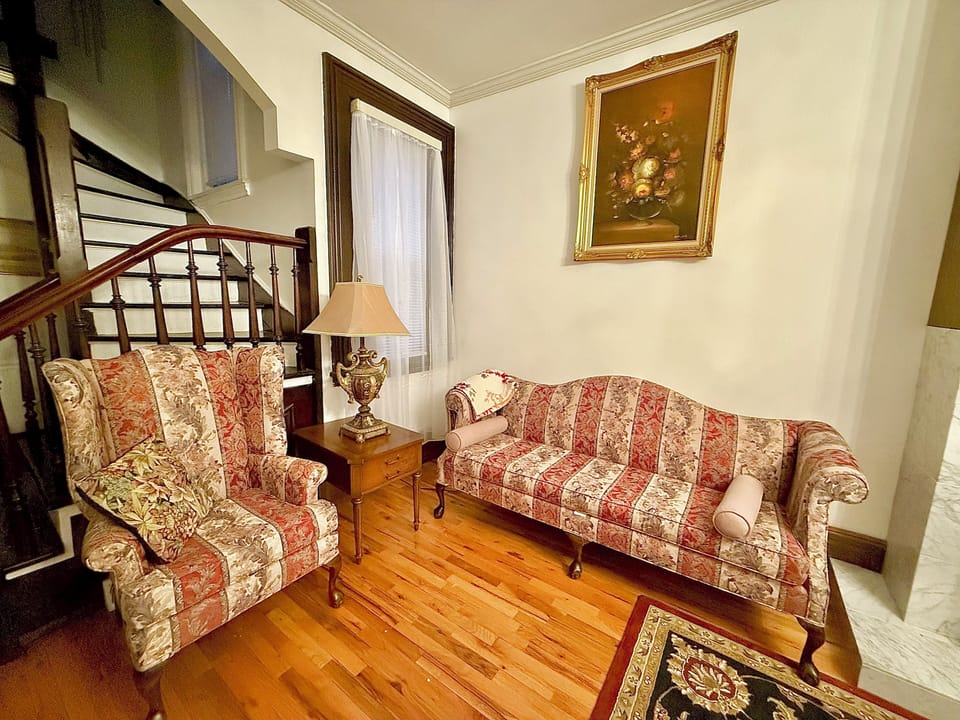 1st floor Living room 