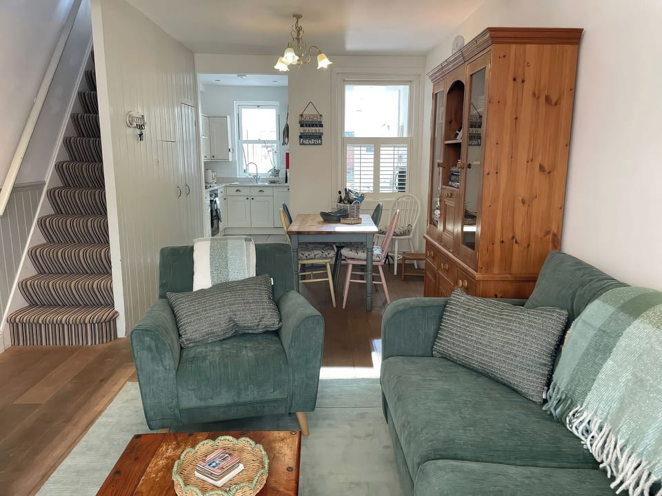 Cottage | Living area