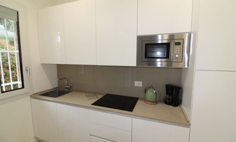 Villa, 2 Bedrooms, Patio, Garden View | Interior