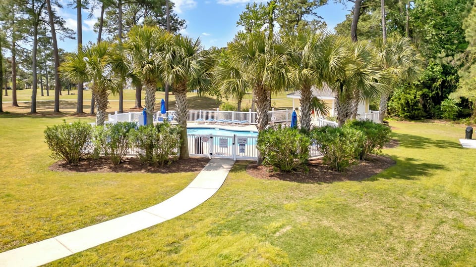 Beautiful Exterior of Magnolia Pointe