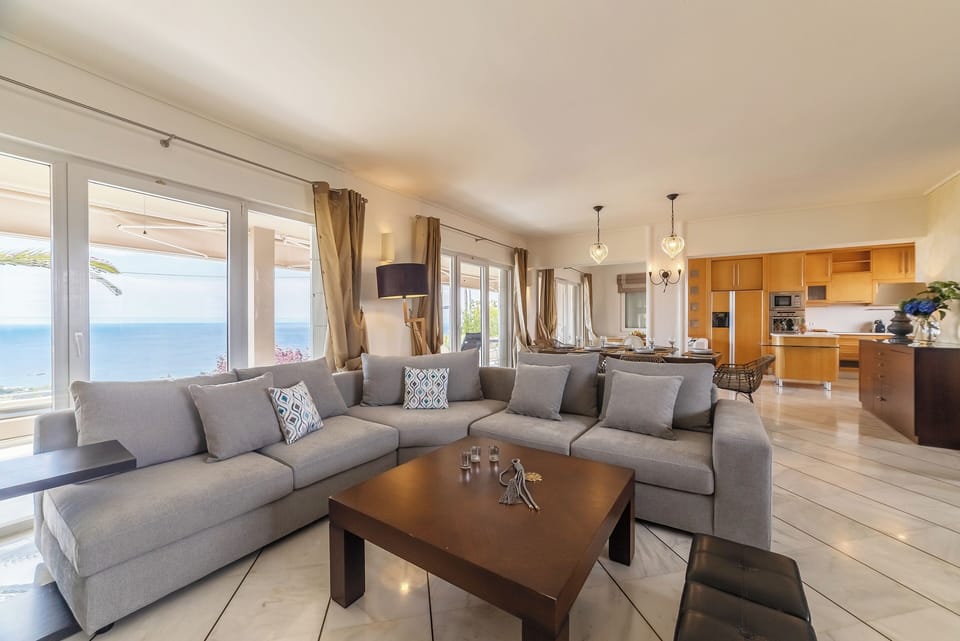 Superior Villa, Sea View | Living room | 45-inch Smart TV with satellite channels, Netflix, table tennis