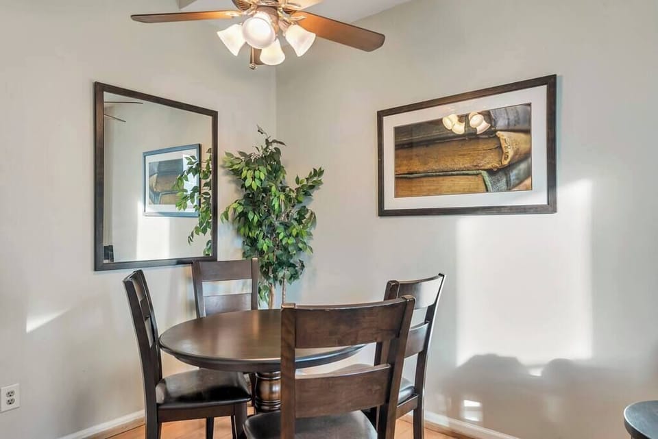 Living Room / Dining Room Combo - 2