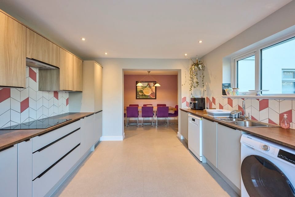Roundwood House, Norwich - Host & Stay