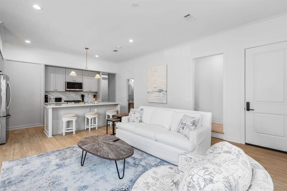 Coastal living space with plenty of room to unwind