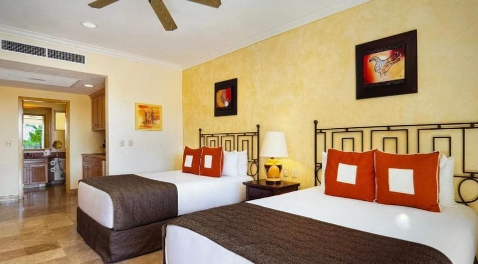 Minibar, in-room safe, iron/ironing board, free WiFi