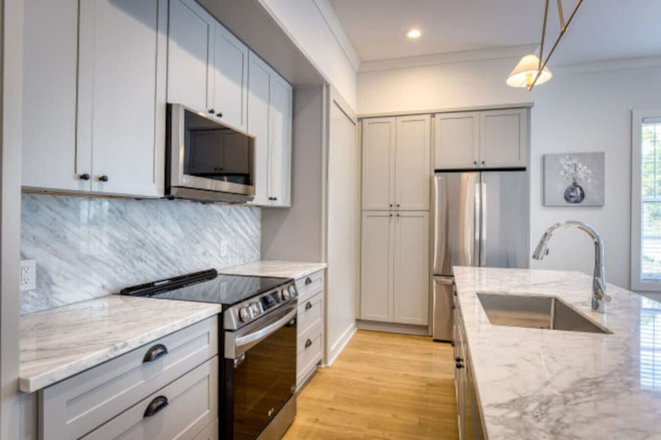 The only kitchen with a salty breeze