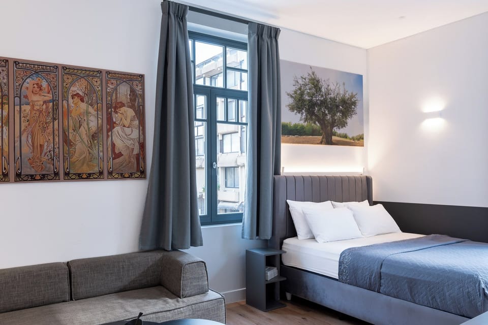 Senior Triple Room | Premium bedding, in-room safe, individually decorated