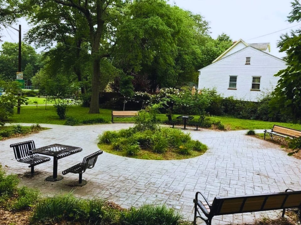 Steps from Borden Park... perfect for morning walks, coffee, and unwinding.