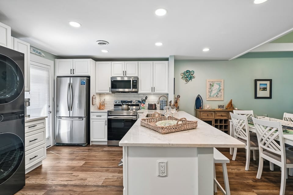 Kitchen with Countertop Seating