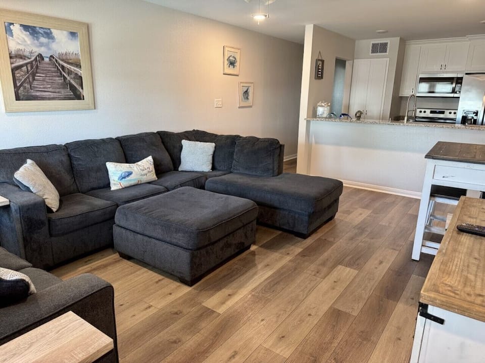 Comfortable sectional for relaxing 🛋️🌊