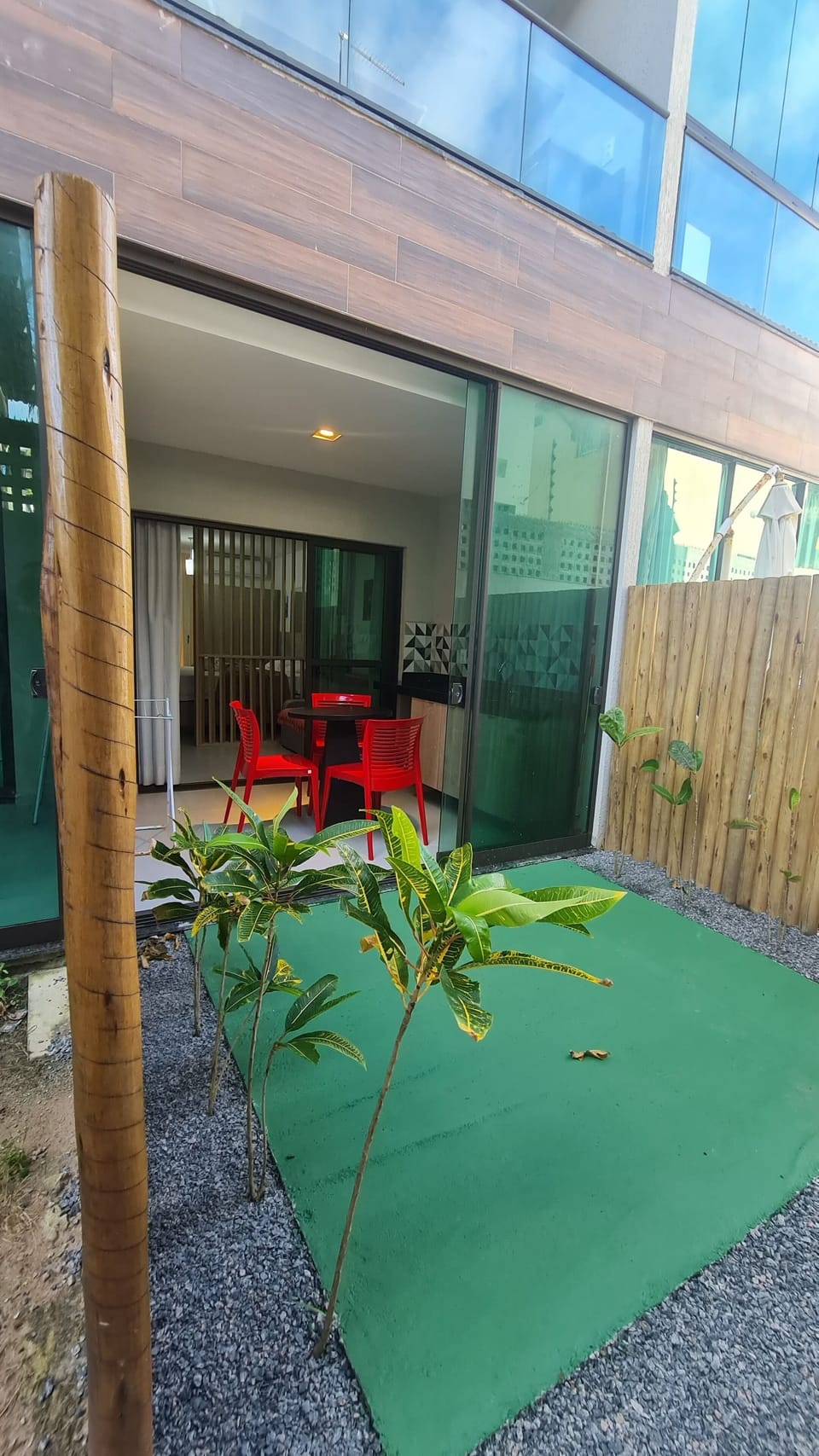 Classic Apartment | Outdoor dining