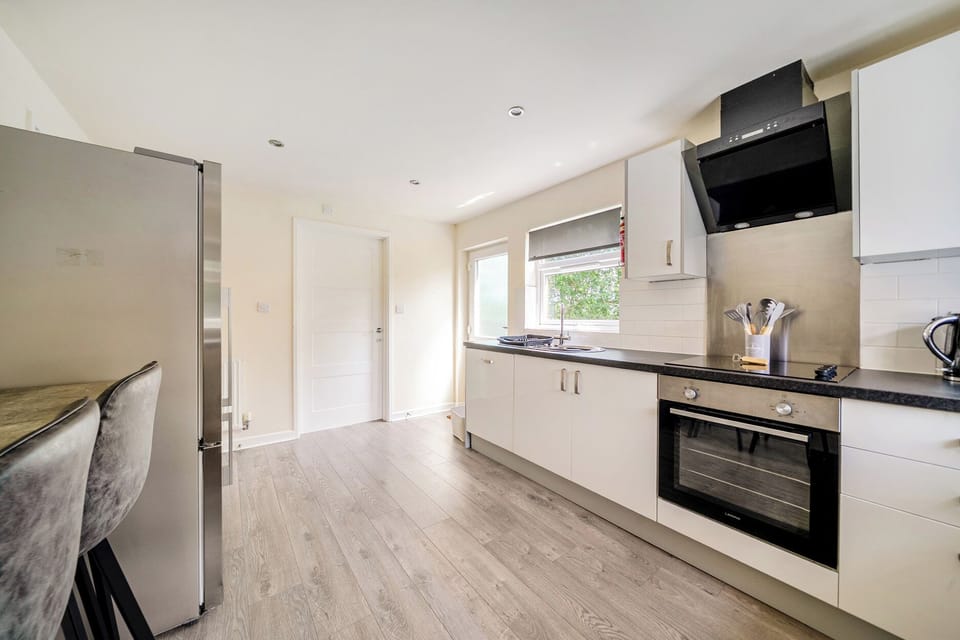 Fridge, microwave, dishwasher, toaster