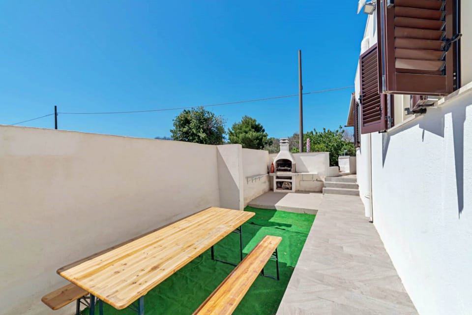 House, Smoking | 3 bedrooms