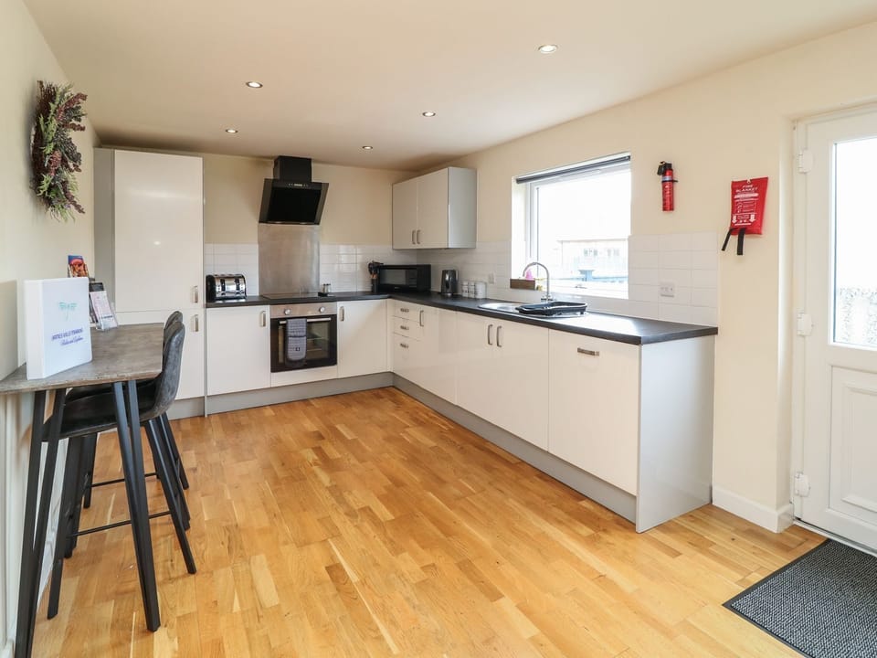 Fridge, microwave, dishwasher, toaster