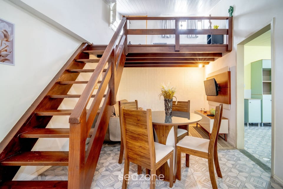 Basic Apartment | Dining