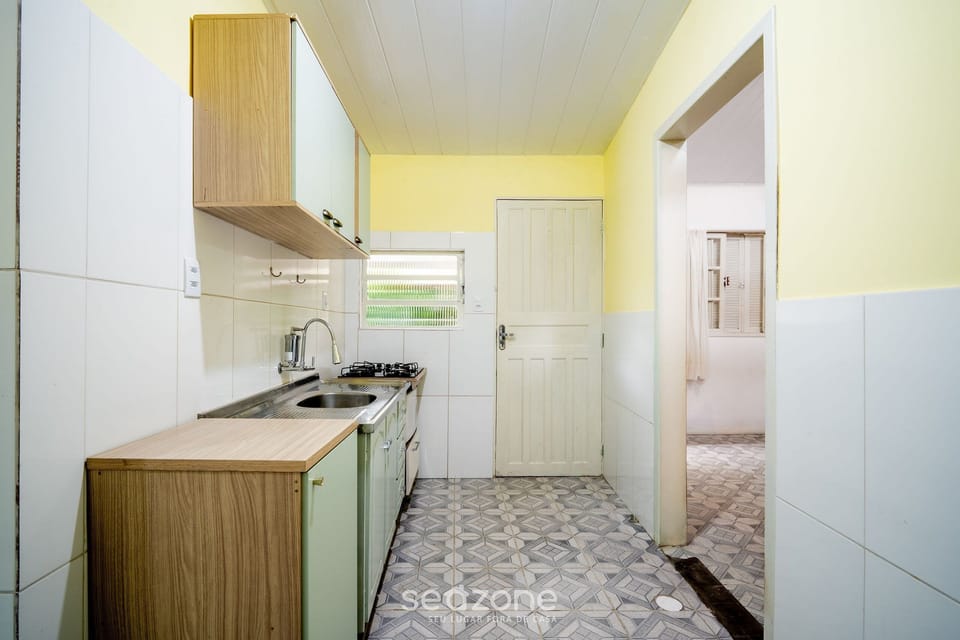 Basic Apartment | Private kitchen