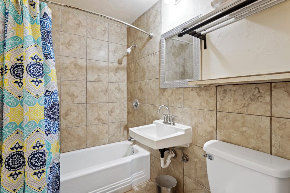 Basic Single Room, City View | Desk, laptop workspace, free WiFi