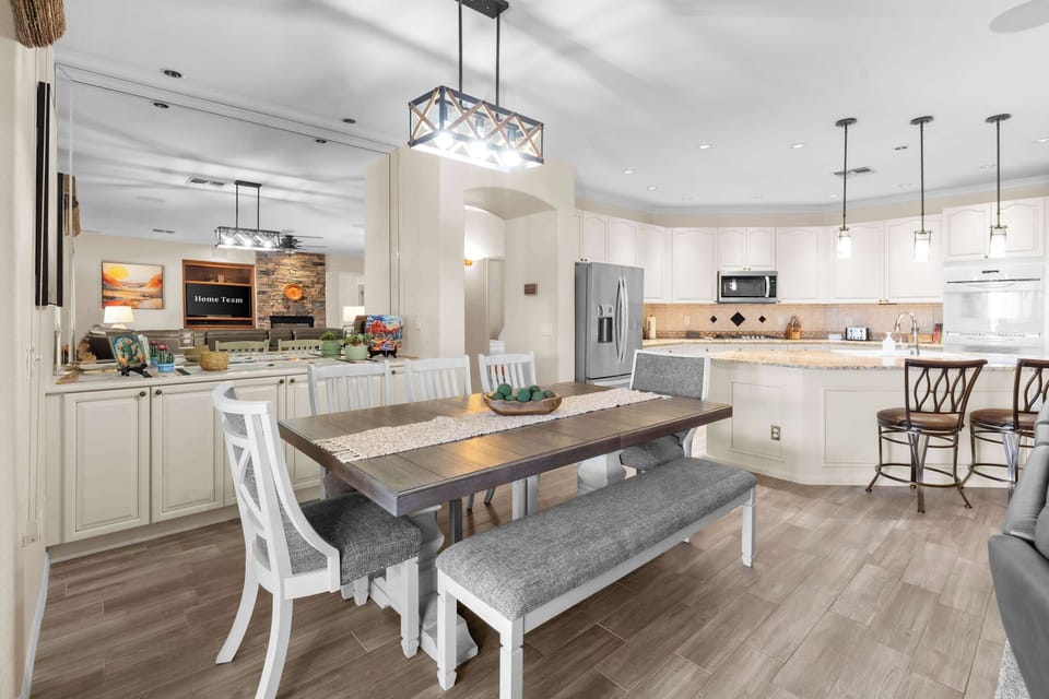 Gather, chat, and indulge! Our dining area is perfect for breakfast feasts, family dinners, or late-night snack adventures.