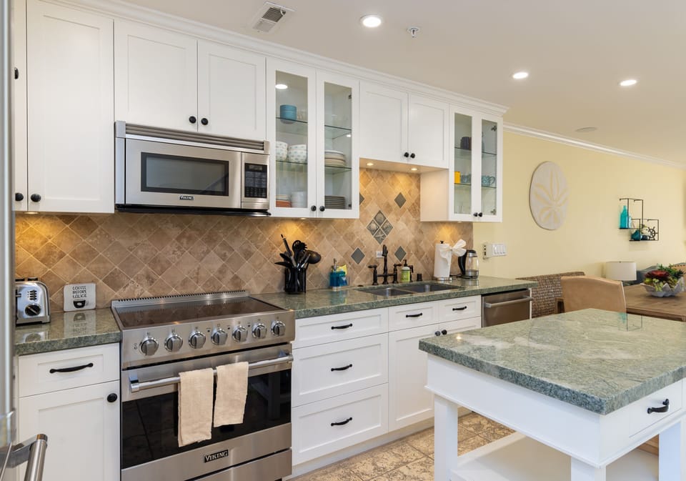 kitchen from entry