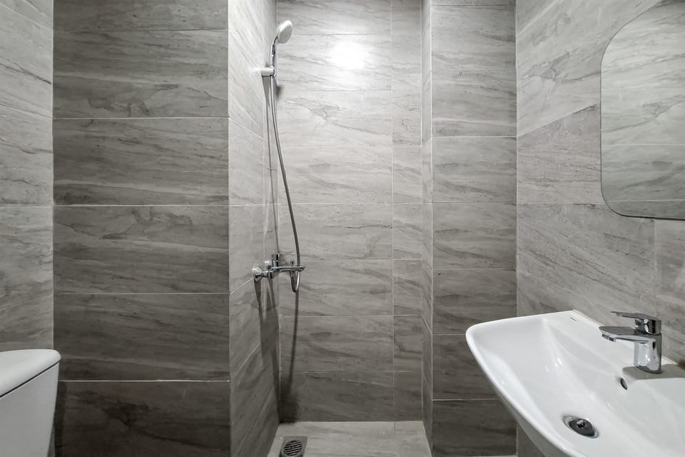 Blue Studio At Apartment Collins Boulevard Apartment in Indonesia