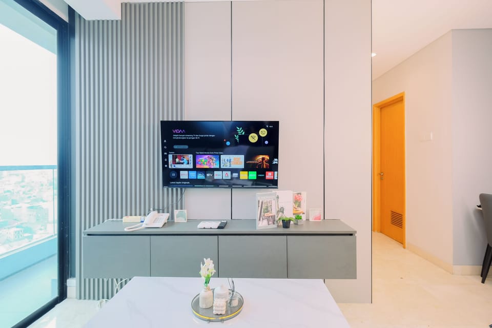 Standard Apartment | Television