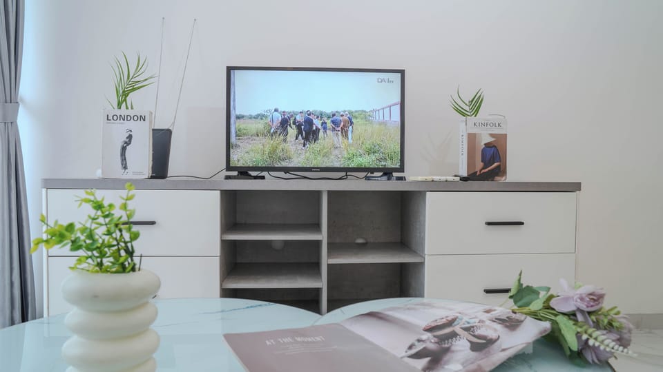 Standard Apartment | Television
