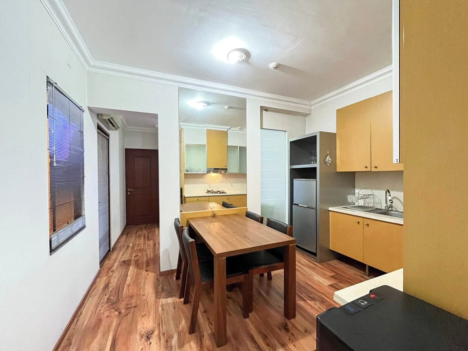 Standard Apartment | Dining room