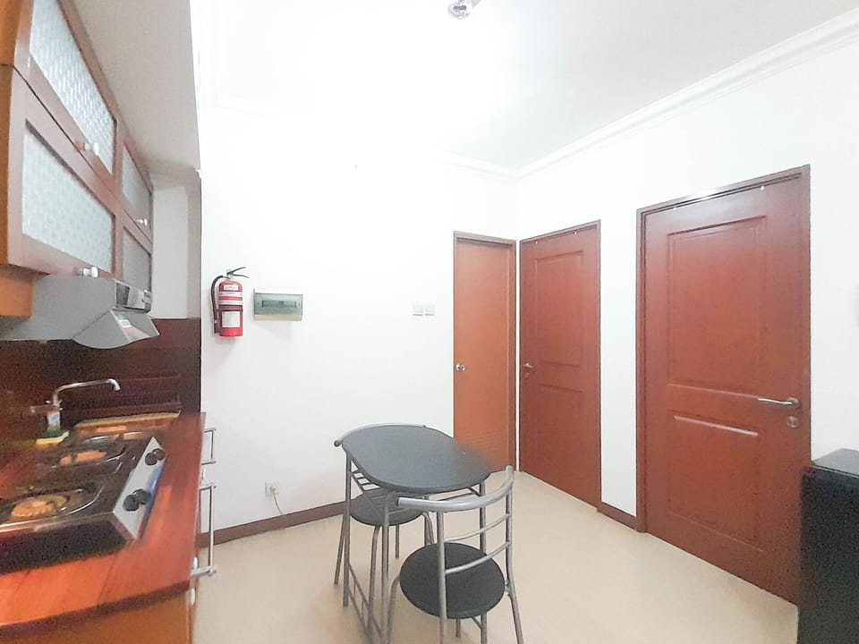 Standard Apartment | Dining room