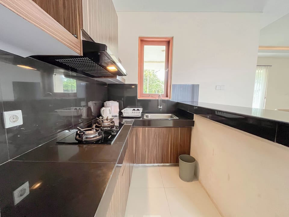 Standard Apartment | Private kitchen | Stovetop