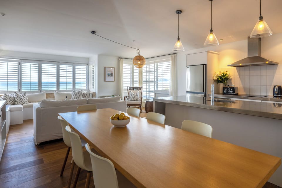 Superior Apartment, Ocean View | Interior