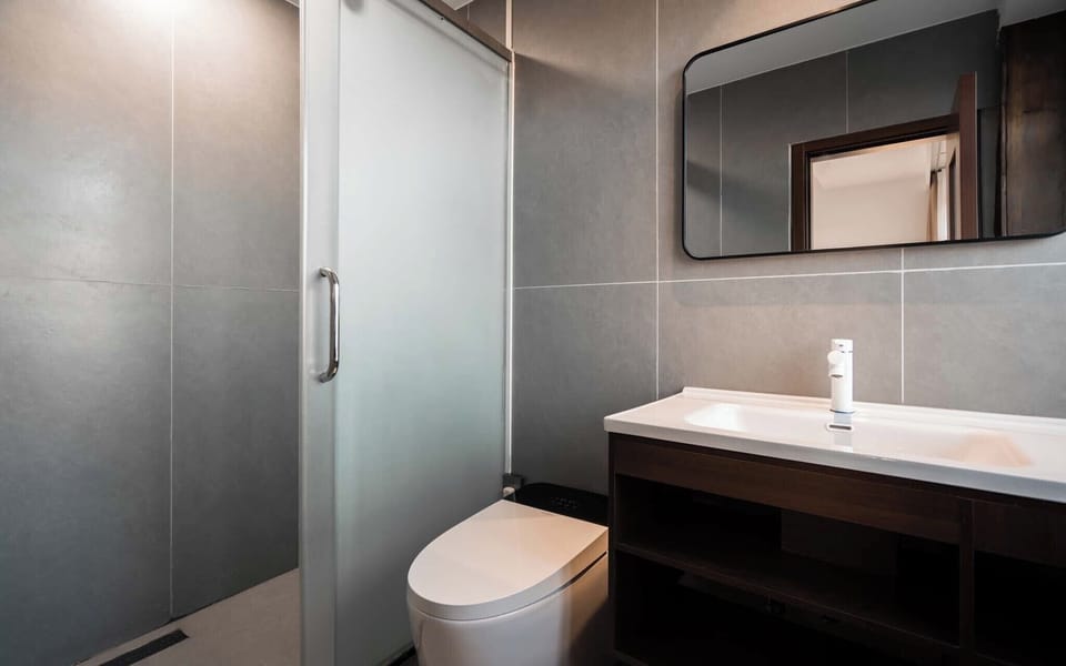 Standard Room, Patio | Bathroom | Free toiletries, hair dryer, slippers, towels