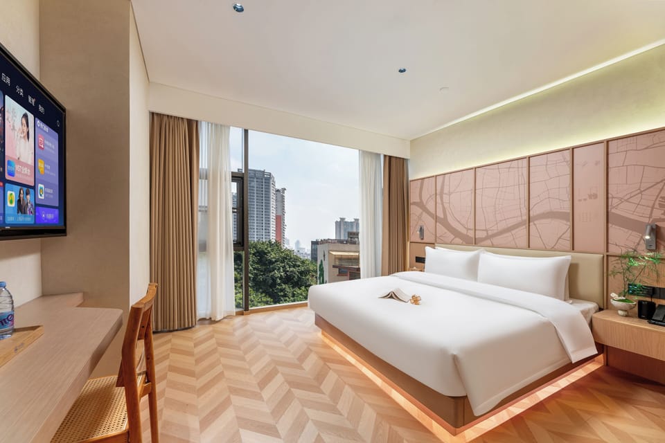Superior Double Room, City View | Egyptian cotton sheets, premium bedding, down comforters, pillowtop beds