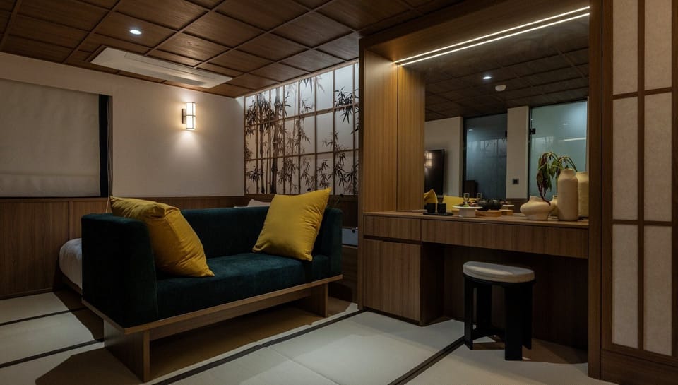 Deluxe Room (C) | Private spa tub