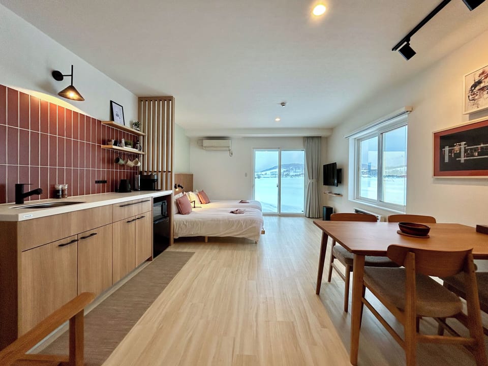 Apartment, 1 Bedroom, Non Smoking, Mountain View | Dining