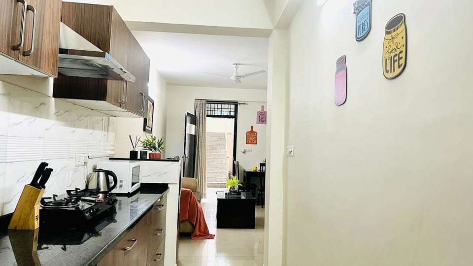 Standard Apartment, 1 Bedroom, Kitchen | Private kitchen | Electric kettle, toaster