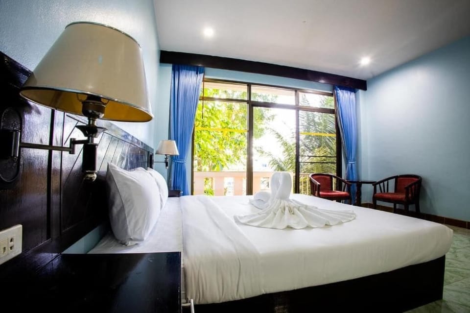 Standard Double Room, Balcony | In-room safe, desk, WiFi (free)
