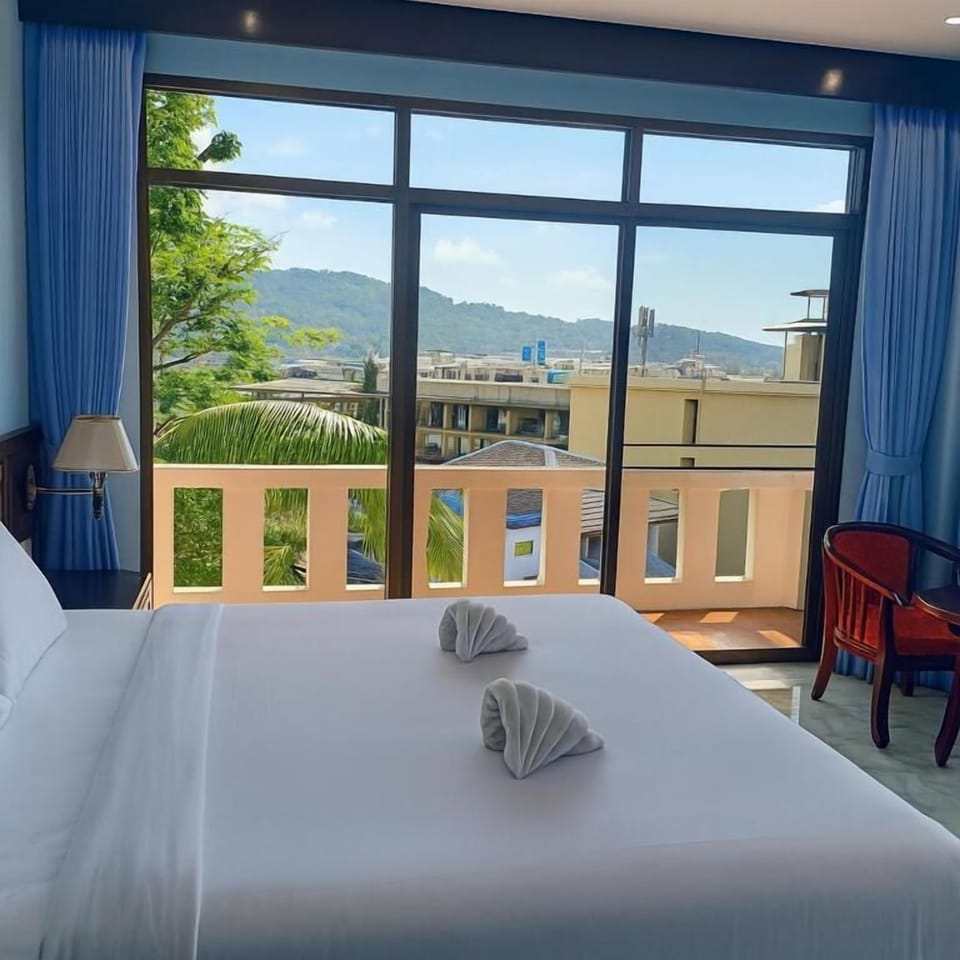 Standard Double Room, Balcony | In-room safe, desk, WiFi (free)